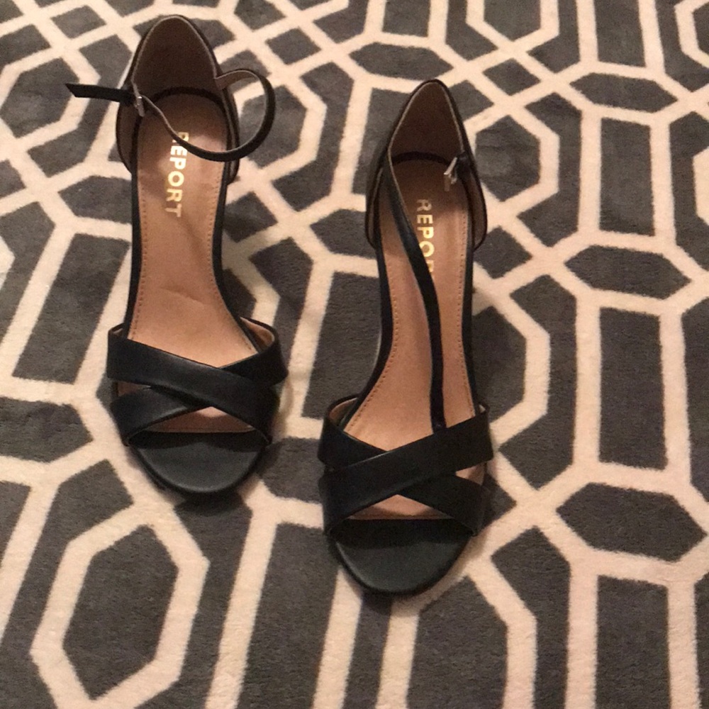 Black and brown strap oh heel